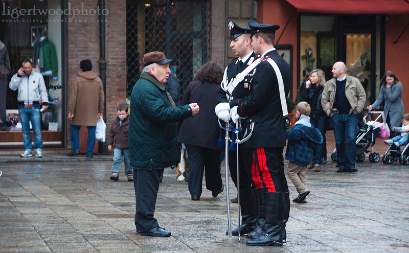 Street guards, Bologna