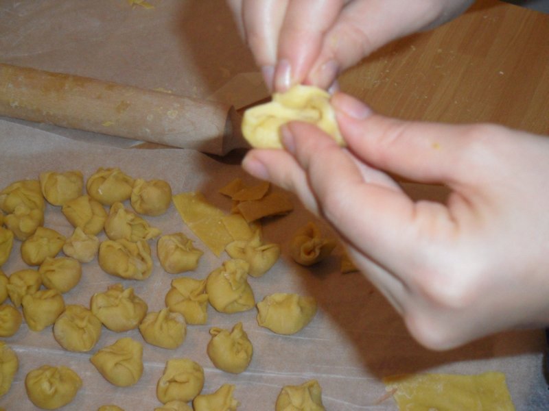 Making Homeade Tortellini