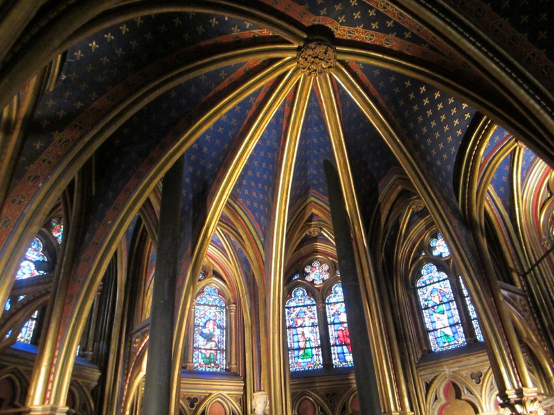 The beautiful ceiling of Sainte-Chapelle