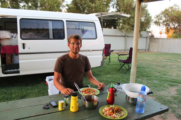 Abendessen auf dem Campingplatz