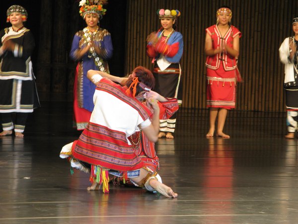 Taiwanese Indigenous dance 