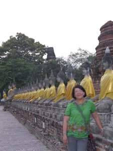 Lilan with the Buddha at Wat Yaichamonkhon