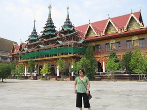 Wat Wang Wiwekaram or Wat Mon