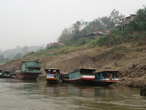 Khamur boat tribes