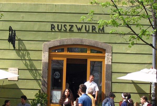 Outside Ruszwurm