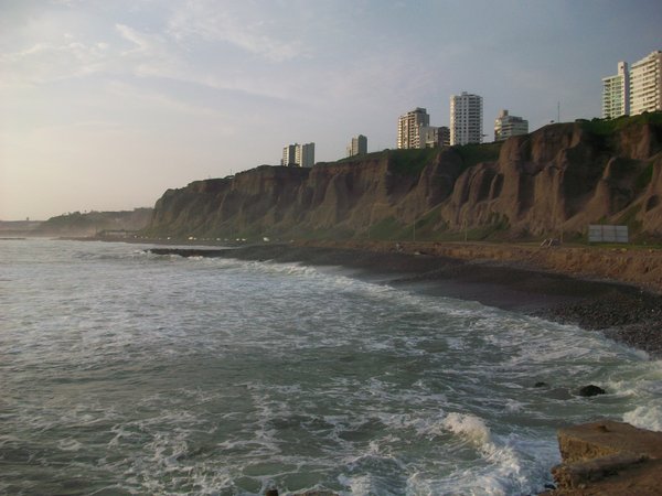 The beach and cliffs at Miraflores