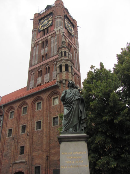 Torun old Town Hall and Copernicus Statue