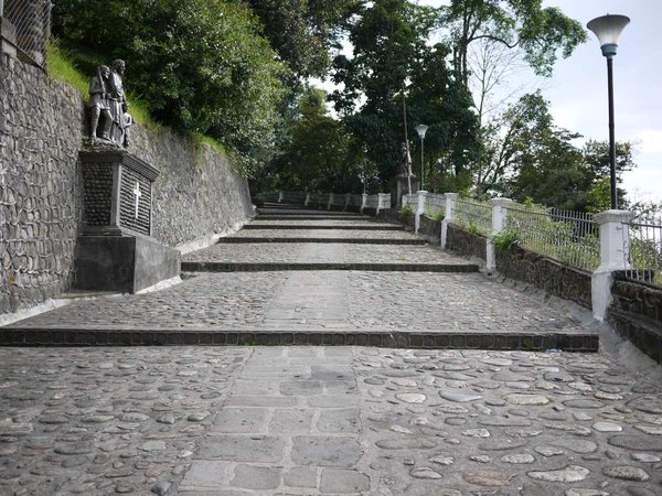 29 - The path to Iglesia Belén #1