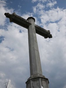 33 - The cross at Iglesia Belén