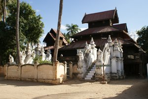 Yoke-Sone-Kyaung Monastery