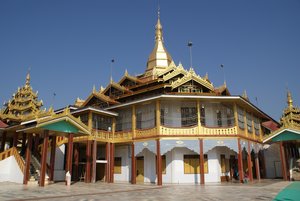 Hpaung Daw Oo Pagoda