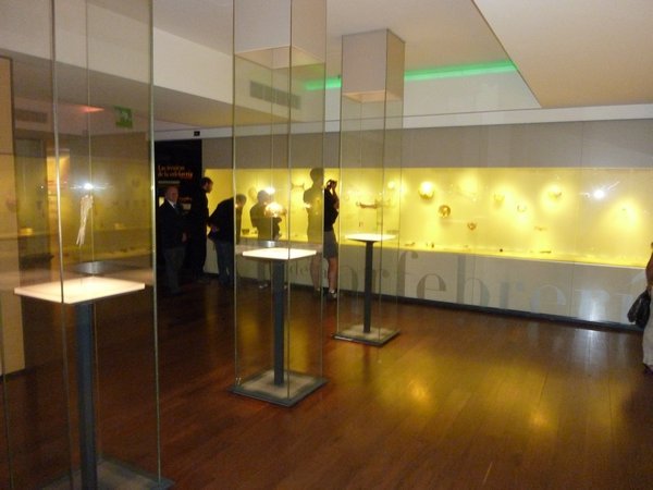 Museo del Oro (gold museum)