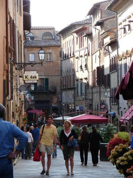 Volterra street scene