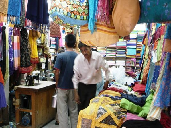 "Real" Shop at Main Bazar in Paharganj / Delhi