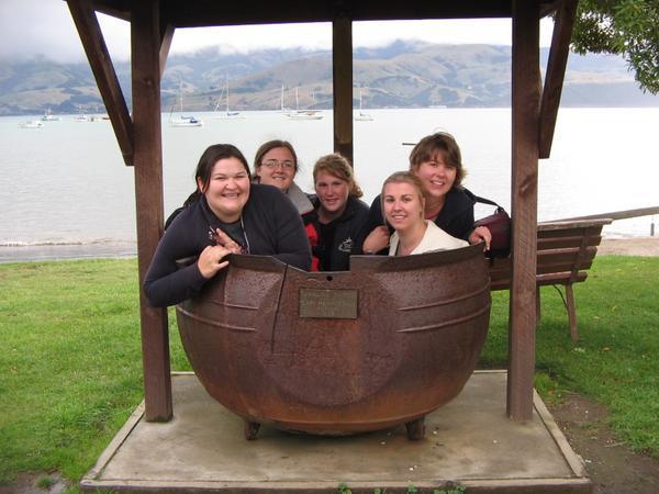 Eleisha, Emma, Rach, Jaye and Rach in a cauldren