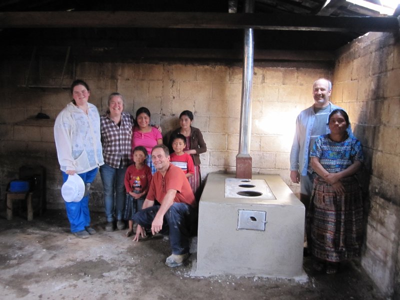 The builders and the family with the stove