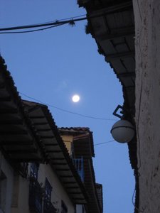 Cusco moon