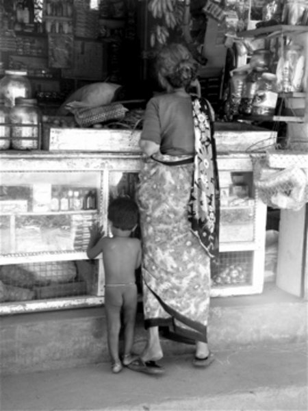 Mum and child at shopping