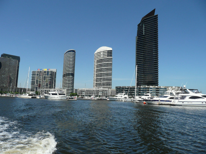 Apartments, Melbourne marina