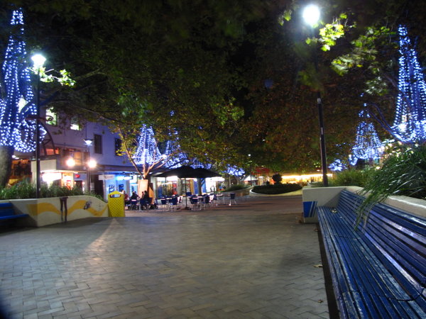 large pedestrian areas to relax