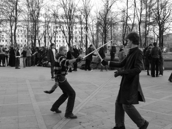 Sword fight in a moscovian park
