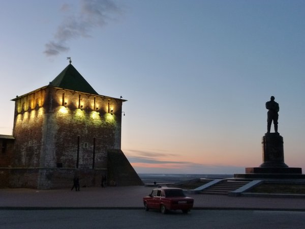 Tchkalov square and a Kremlin tower