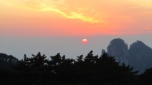 huangshan mountains 133