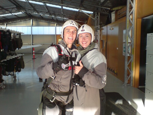 The Poperson Sky Diving team