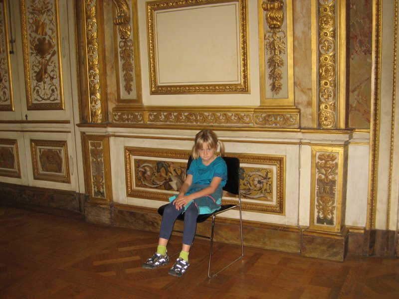 Phoebe being a Sulk at The Louvre