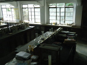 Chem lab in Mount Hermon
