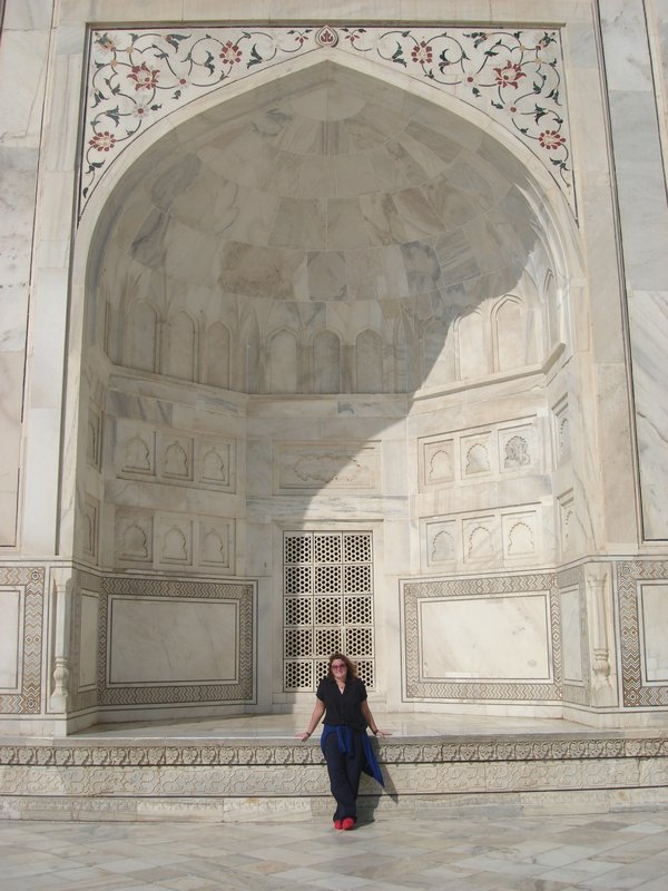 Shez in an alcove in the Taj Mahal