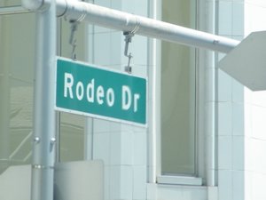 17-And Rodeo Dr