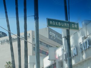 20-Roxbury Drive, hAhA!