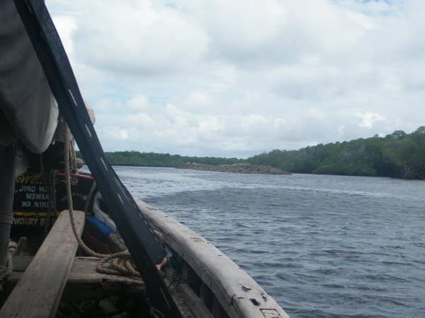 19-Entering the channel to get back to Lamu