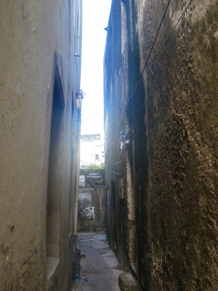 2-Lamu streets