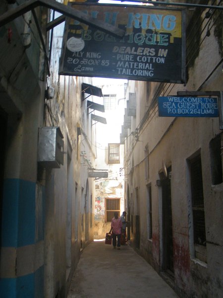 4-Lamu streets