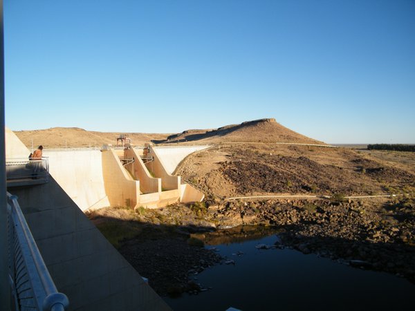 12-The front of Naute Dam