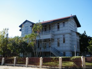 28-The Iron House of Maputo
