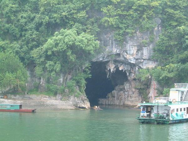The biggest cave on the river