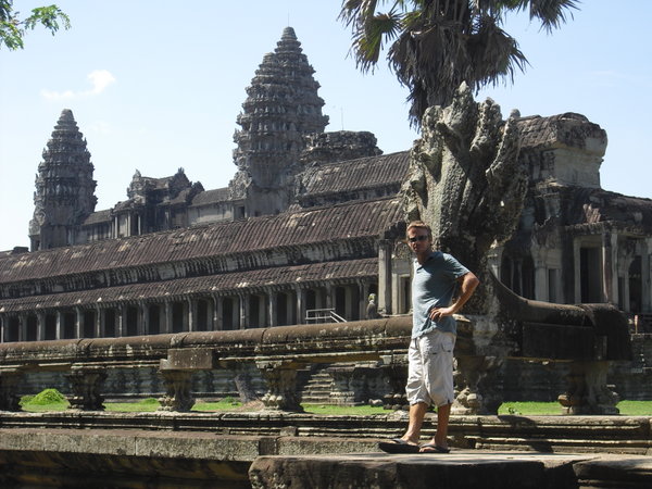 Side view Angkor Wat