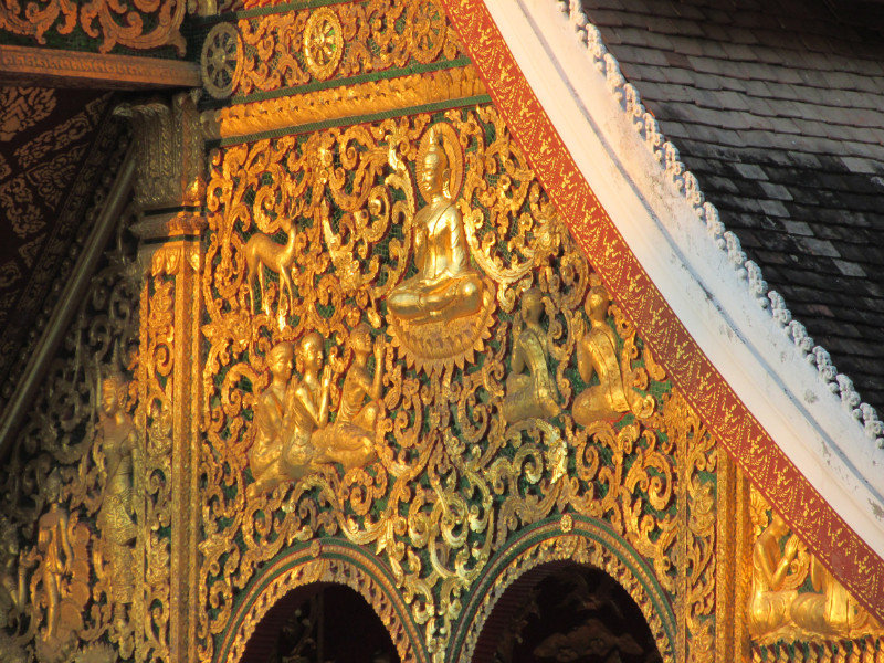 Fine detail of the carving on Ho Prabang that first night