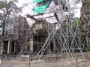 Preah Khan: East Gropura