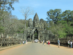 Angkor Thom: South Gate