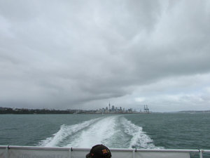 Leaving Auckland under the threat of rain