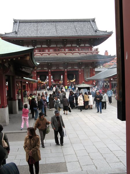 Senso-ji tourist street