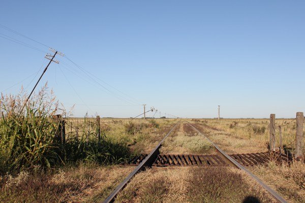oude spoorweg op de pampas