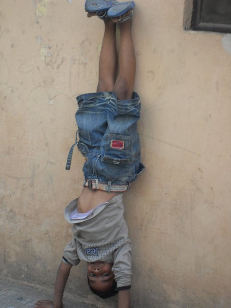 upside down kid
