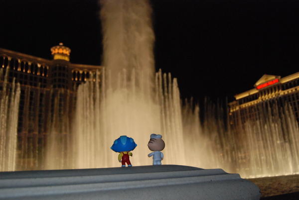 Stewies watching the Bellagio Fountains