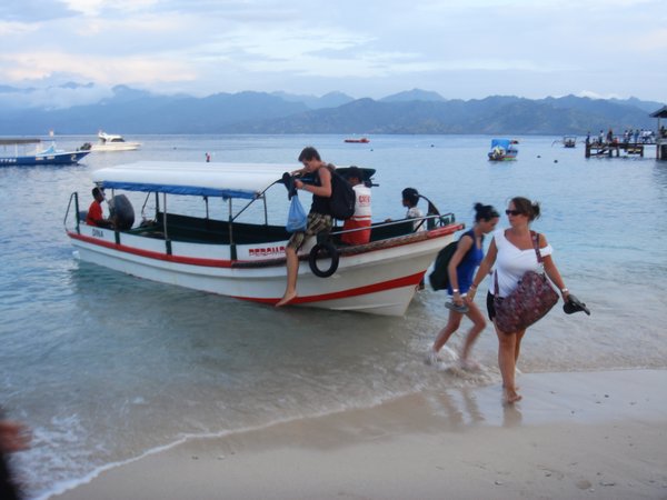 Small boat to the Gili T