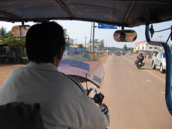 Tuktuk ride to Thai-Laos Border